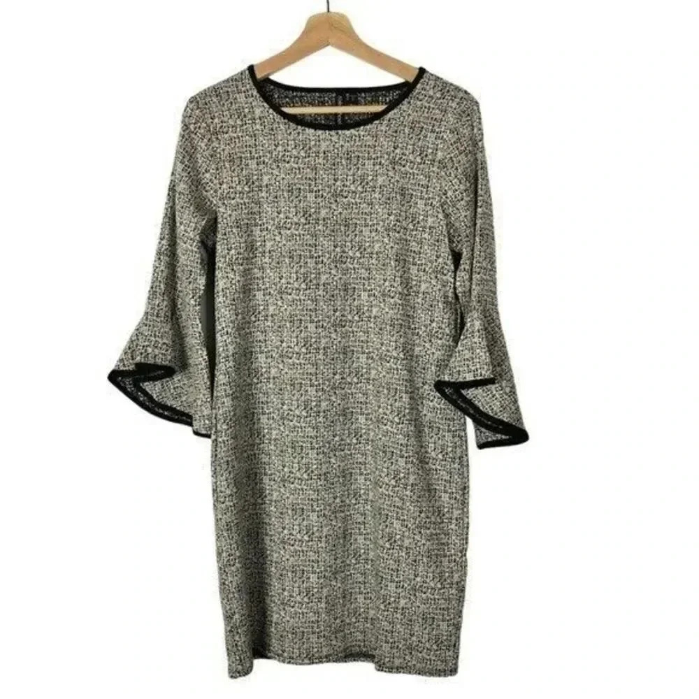 Zoe + Phoebe Black & White Printed Bell Sleeve Shift Dress S